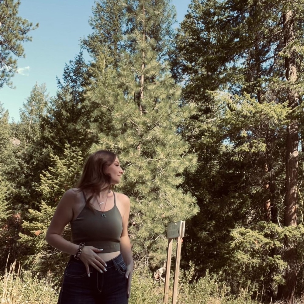 Meet your Posher, Hailey